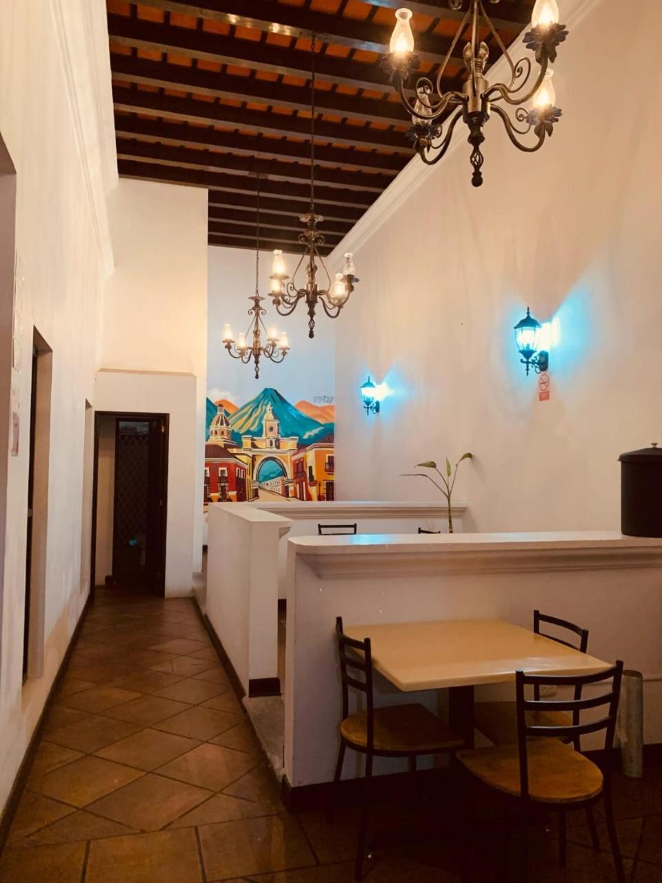 Hotel Posada El Arcangel Antigua Екстериор снимка